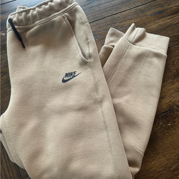 Nike Tech Fleece Matching Set - Picture 5 of 6
